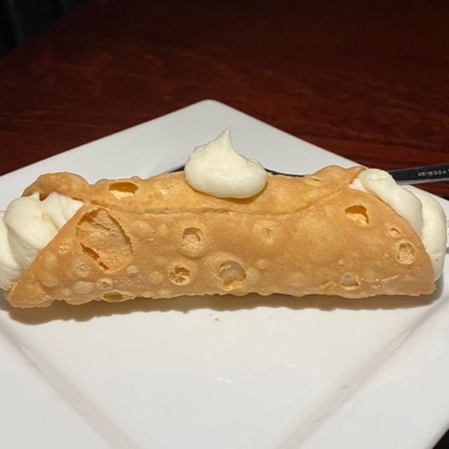 Cannoli.