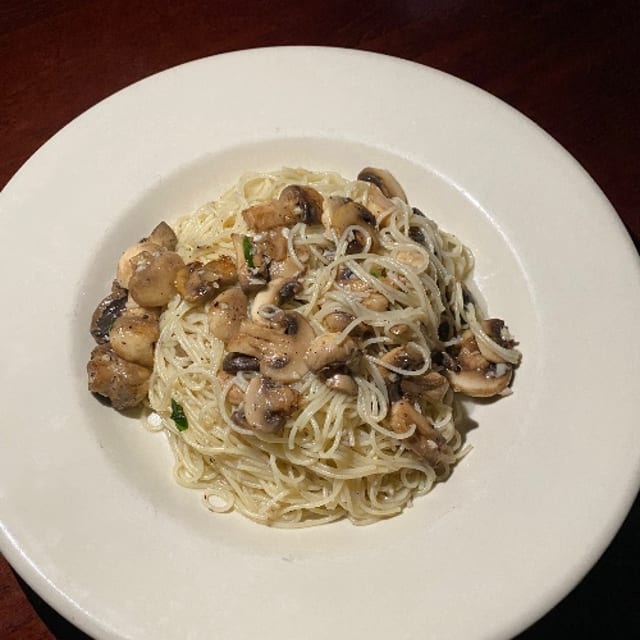 Mushrooms, Garlic, and Oil.
